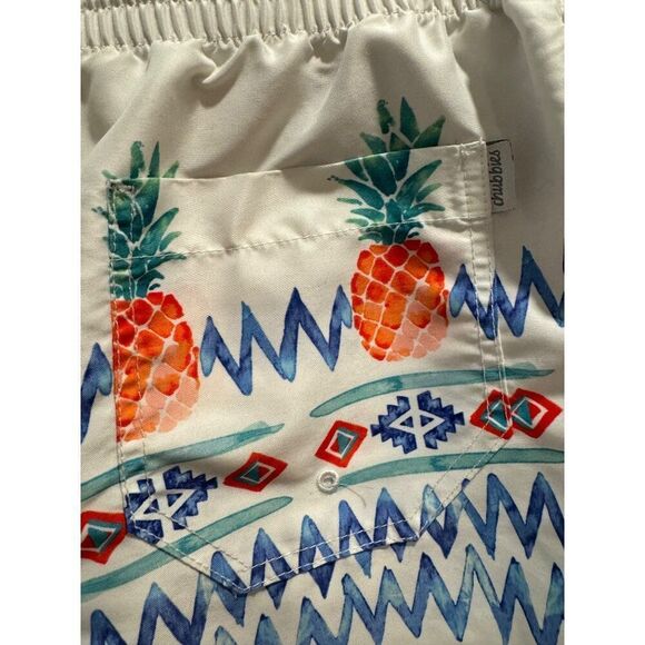 Chubbies Men's Pineapple Aztec Swim Trunks 7" Large - Picture 3 of 5